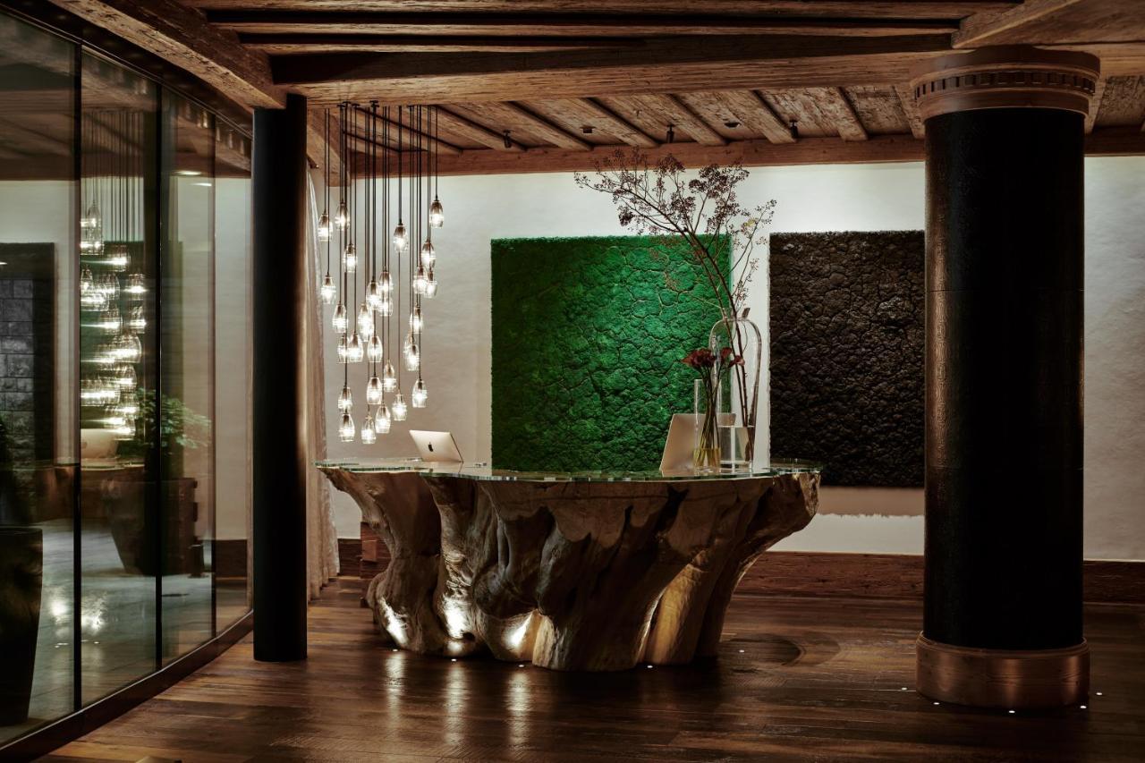 The Alpina Gstaad Hotel Екстериор снимка